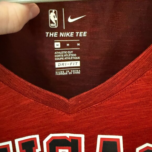 Nike Chicago Bulls Dri-FIT Red Tee Women’s M - Picture 2 of 3